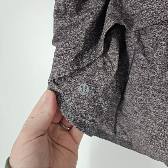 Lululemon Heather Lux Multi Black 2.5" Speed Up Short 12 - Picture 7 of 12